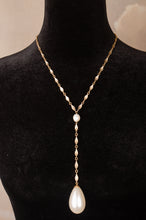 Oversized Faux Pearl Lariat