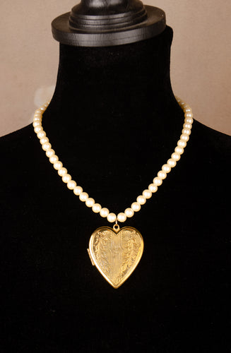 Vintage Heart Locket on Pearl Strand