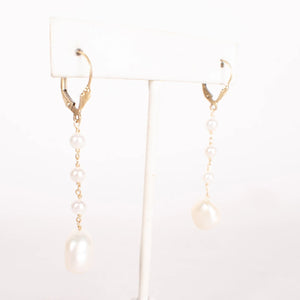 Urania Pearl Earrings