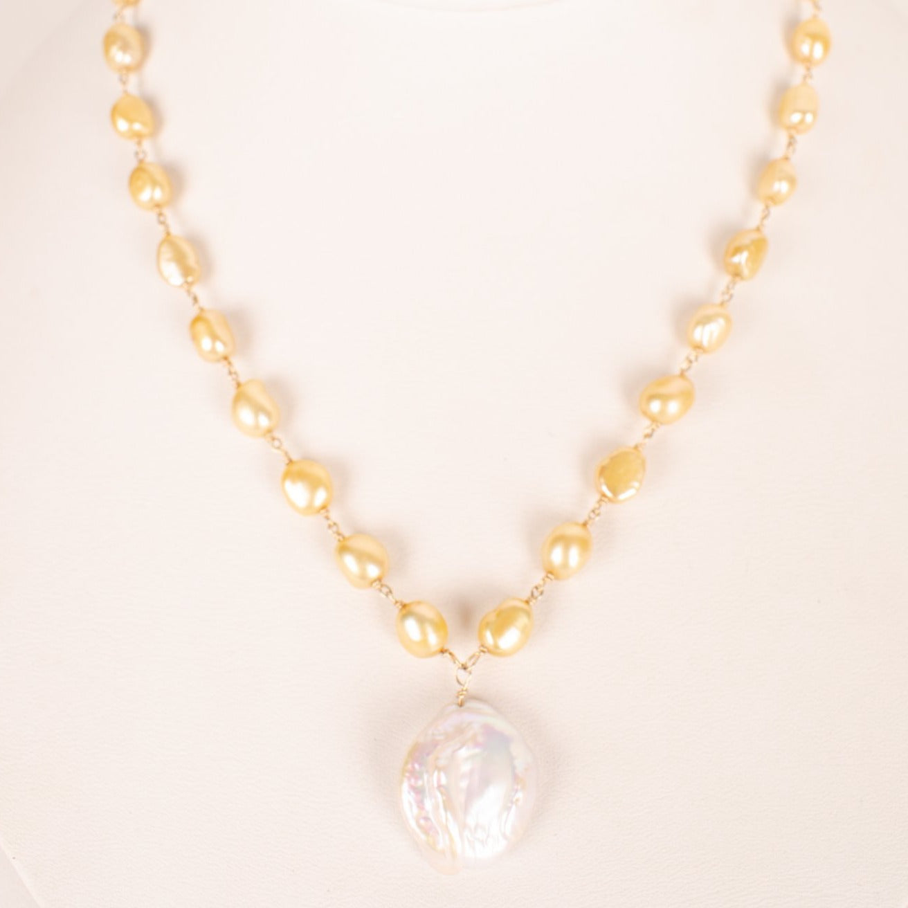 Attract it All Pearl Necklace