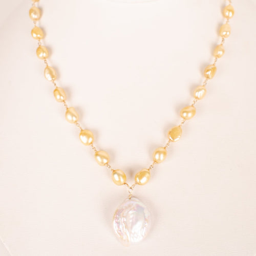 Attract it All Pearl Necklace